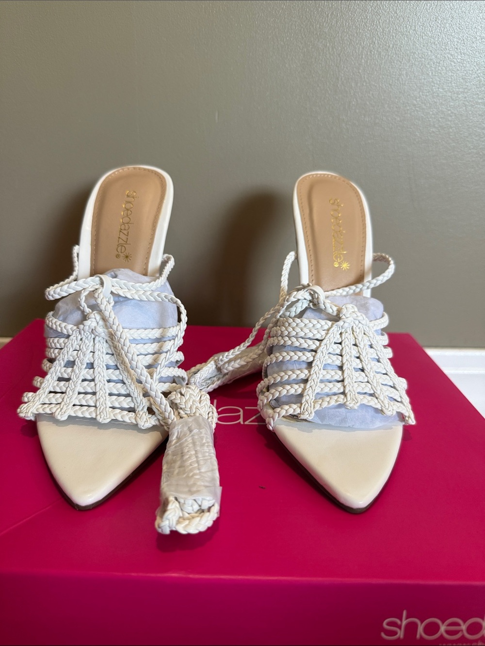 Shoe Dazzle white Braided Tassel Mule Heels